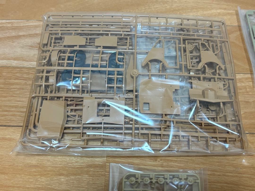 タミヤ 1/35 ドイツ 3.5トントラック AHN 3.7cm対空機関砲37型