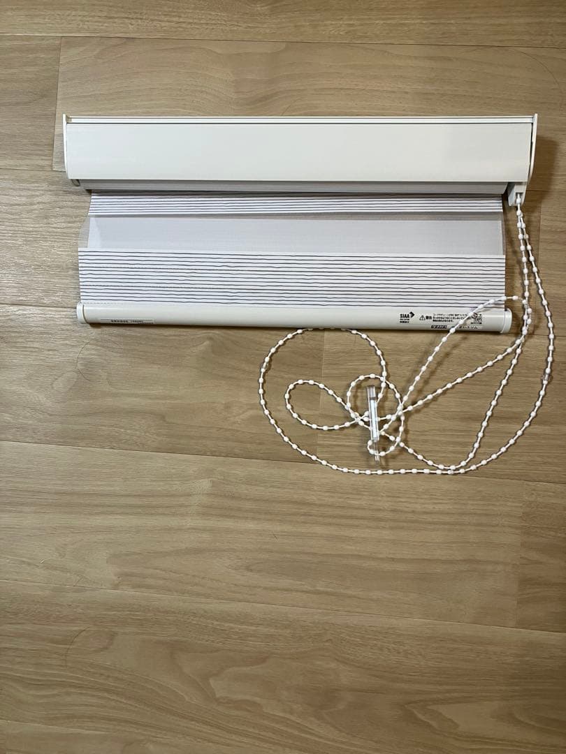 タチカワ　調光スクリーン　デュオレスリム チェーン　右