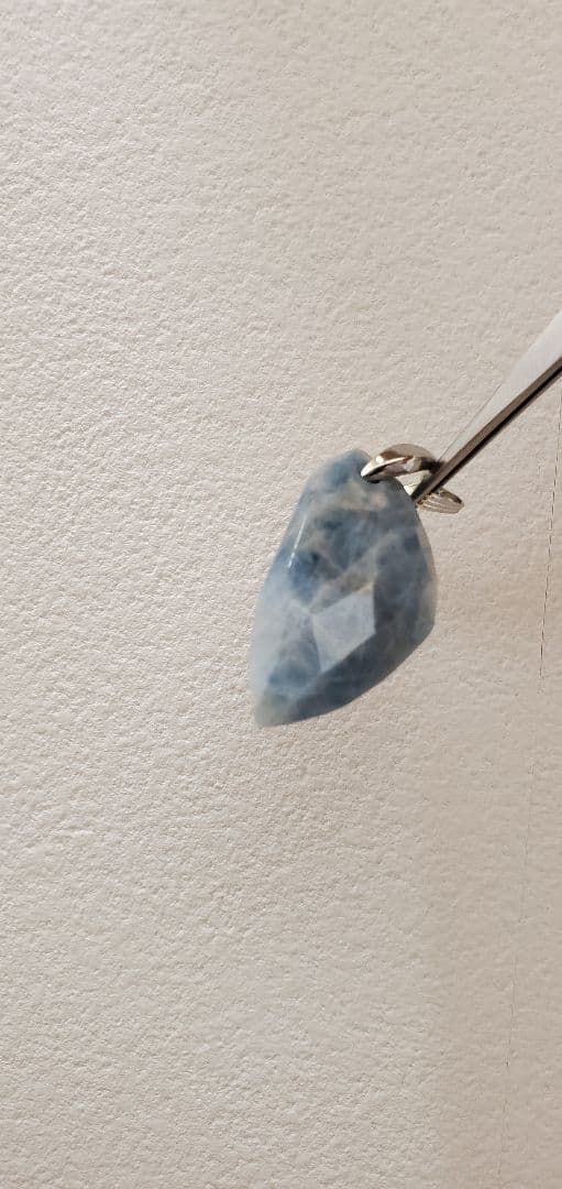 糸魚川 入りコン沢翡翠 ペンダントトップ