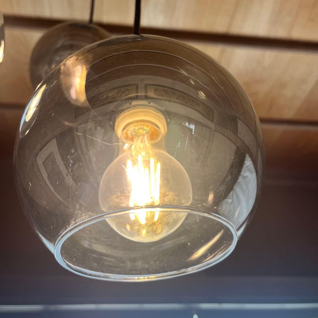 ペンダントライト　吊り下げ　ガラスシェード