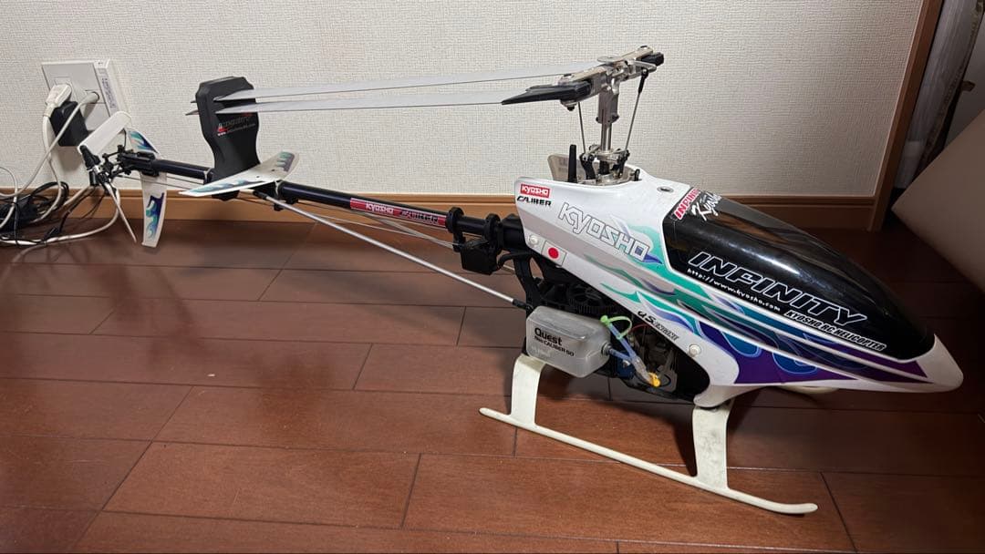 Kyosho INFINITY Neo CALIBER 50 RCヘリコプター