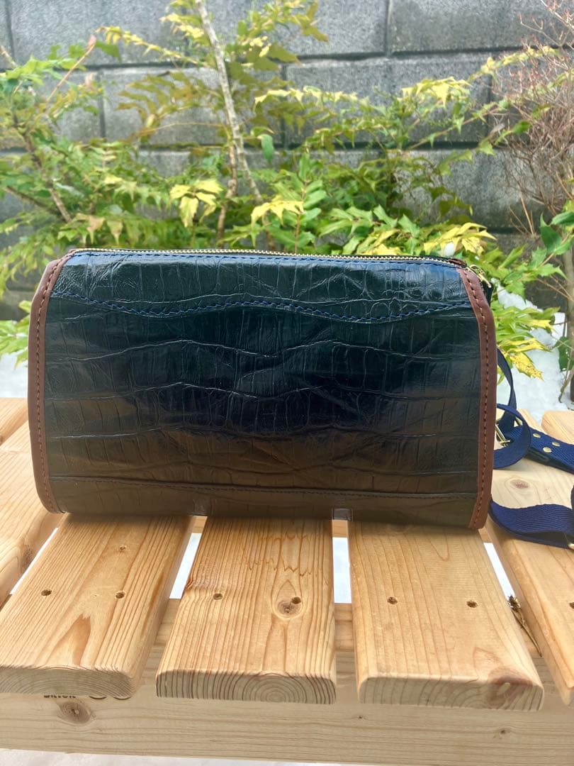 イタリアンレザー　本革　ショルダーバッグ　鞄　レザークラフト