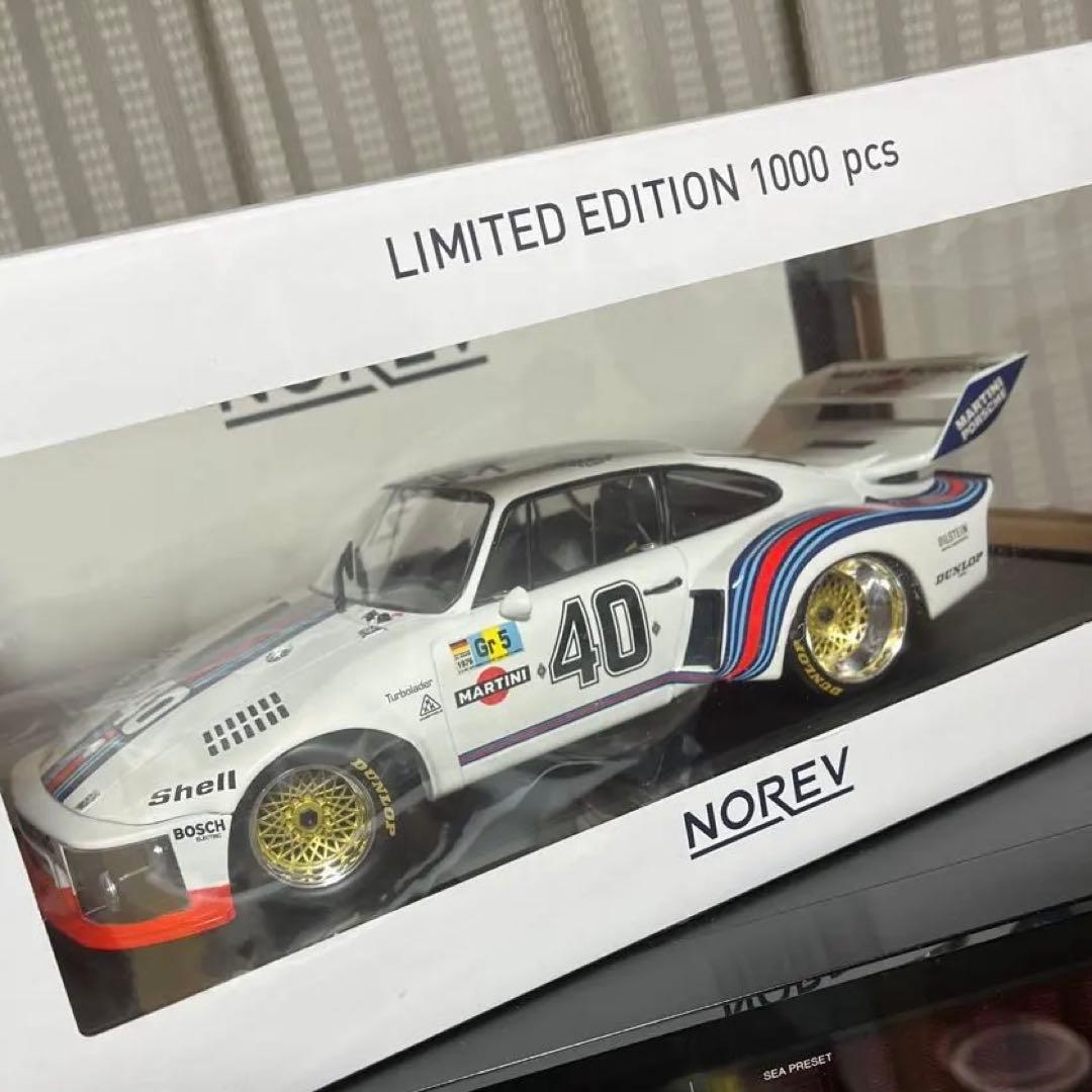 ポルシェ935ターボ，NOREV 限定版 マルティニレーシング ミニカー1/18