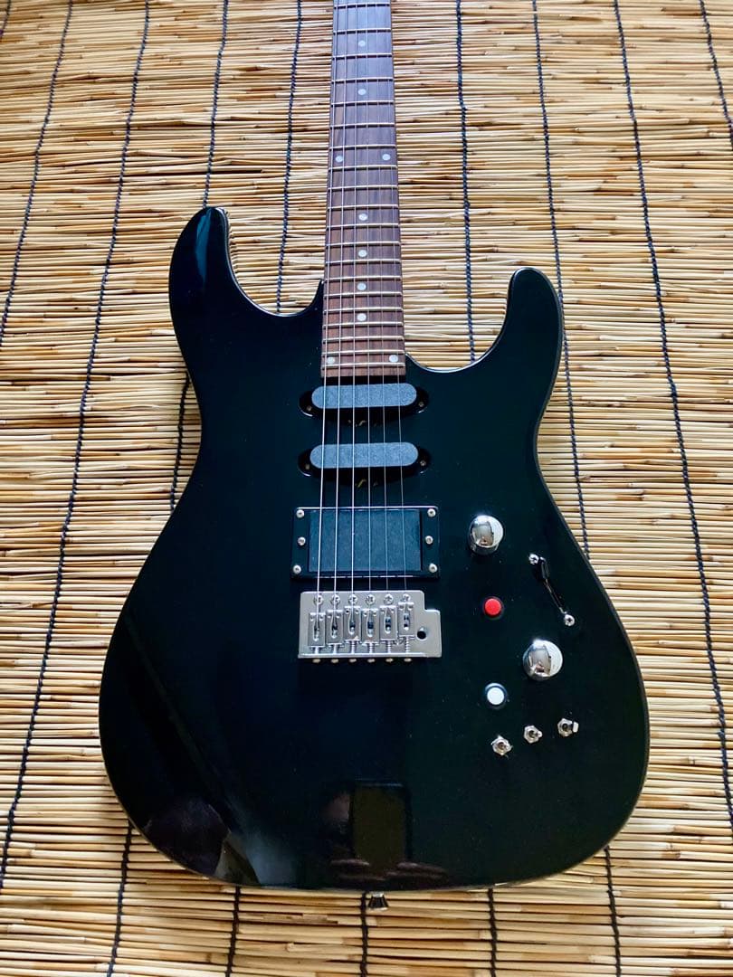 ☆美品 モディファイして新機能増強 Tony Smith のストラトキャスター