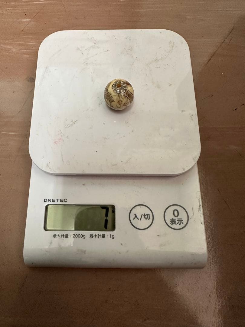 和装小物　緒締め　アンティーク　天然素材　細密彫刻　鯨の歯