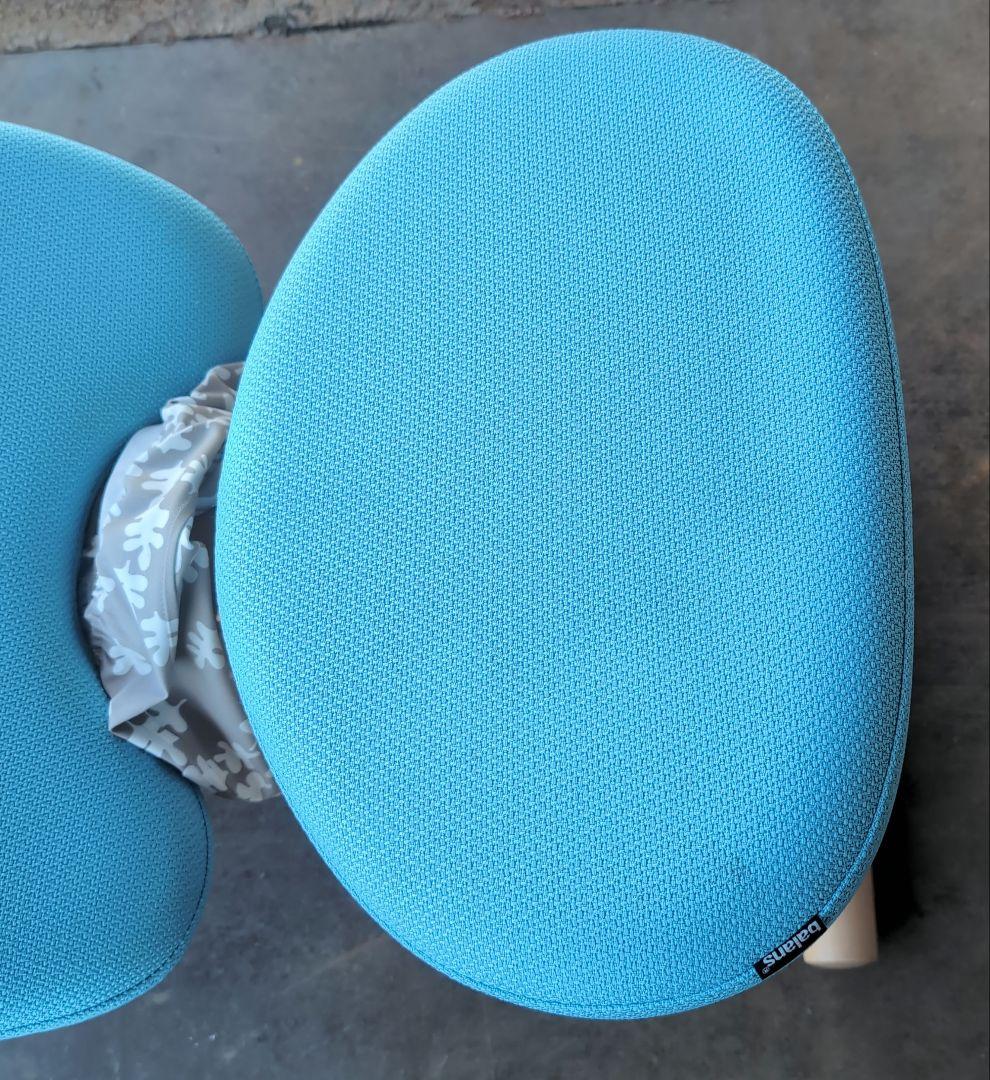 中古美品、バランスイージーミントグリン座面カバー付き