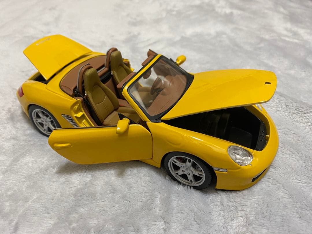 ミニカー Maisto PORSCHE Boxster S(Type987) 1/18