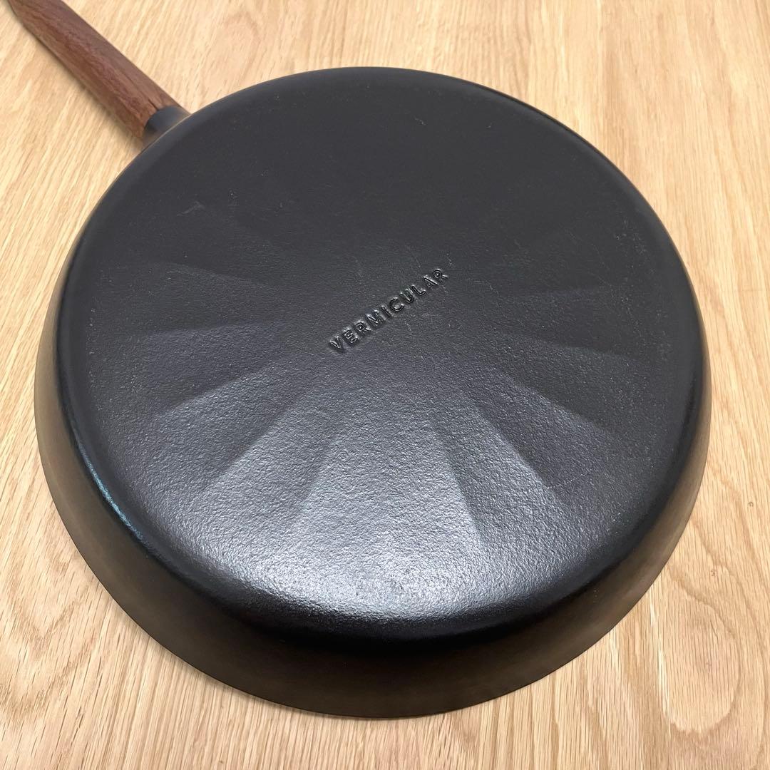 【VERMICULAR】バーミキュラ フライパン 浅型28cm & 専用ガラス蓋