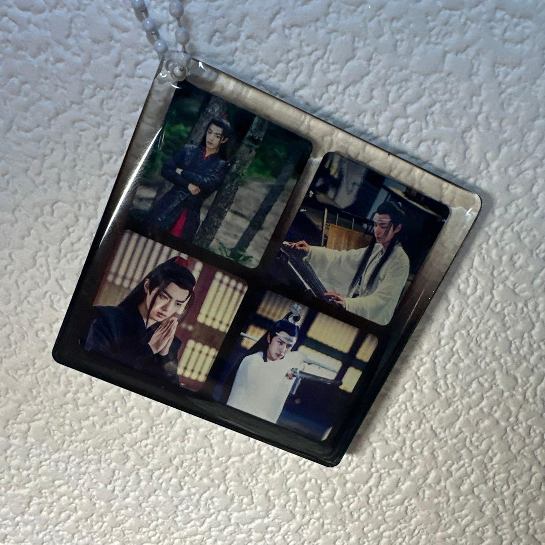 肖戦 王一博 新作 レジン 四宫格 両面で違う絵柄 キーホルダー0223②