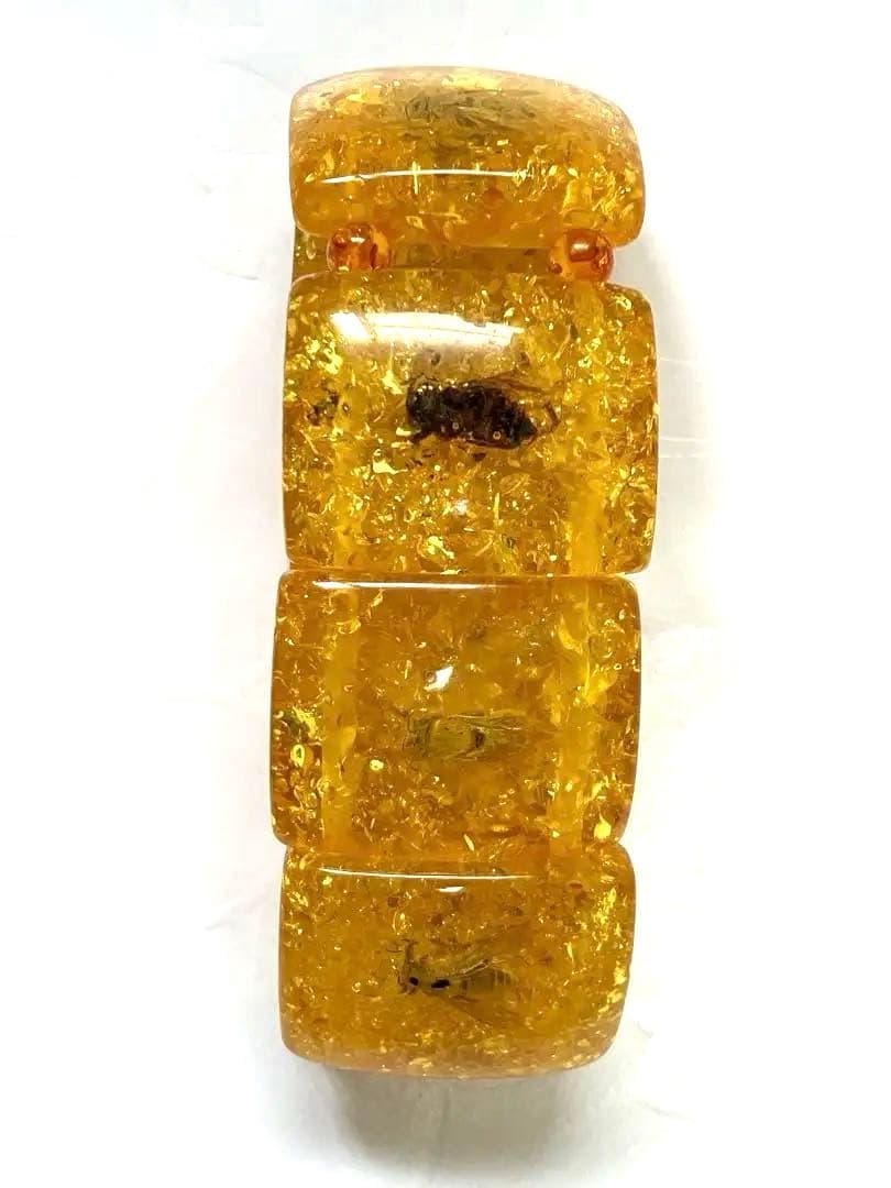 稀少　昆虫が封入された珍しいアンバー(透明な天然琥珀)ビーズ使用のブレスレット