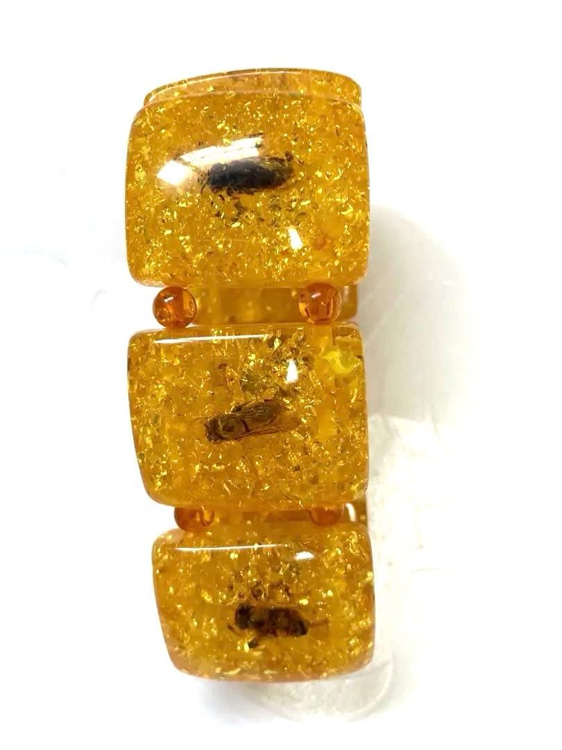 稀少　昆虫が封入された珍しいアンバー(透明な天然琥珀)ビーズ使用のブレスレット