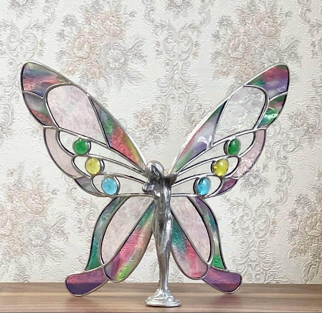 ステンドグラスのバタフライレディ　蝶の置物　フリモントのアンティークガラス使用