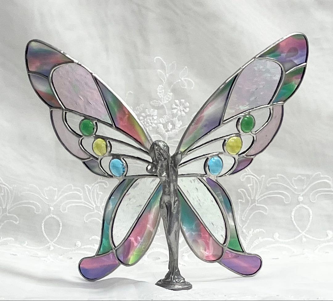 ステンドグラスのバタフライレディ　蝶の置物　フリモントのアンティークガラス使用