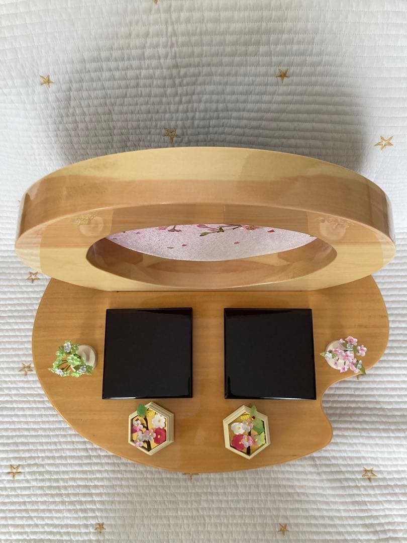 雛人形 飾り台 親王飾り 木製 桜 刺繍屏風