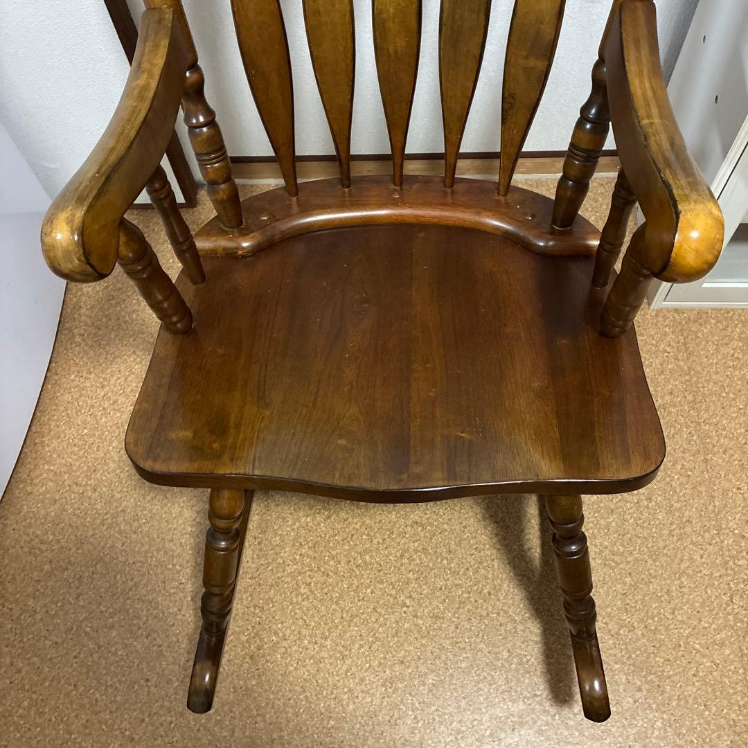 不二貿易　木製　ロッキングチェア 椅子　肘掛け付 彫刻