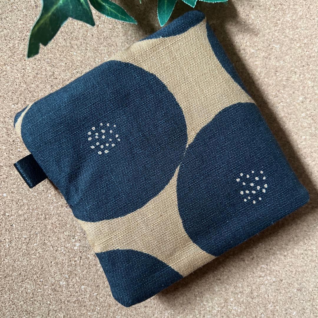 安室様　お取り置き　ボックスサイズティッシュ　携帯ケース　⌘ あんぱん　ブラウン