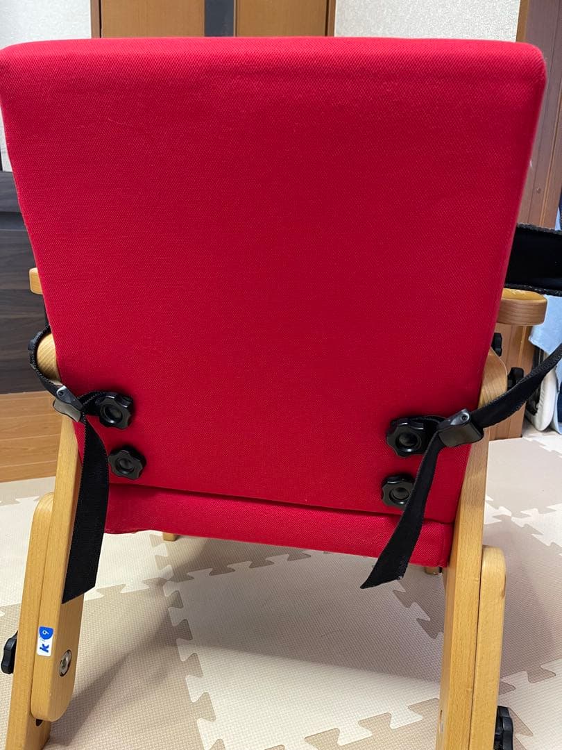 座位保持椅子　バンビーナチェア　Mサイズ