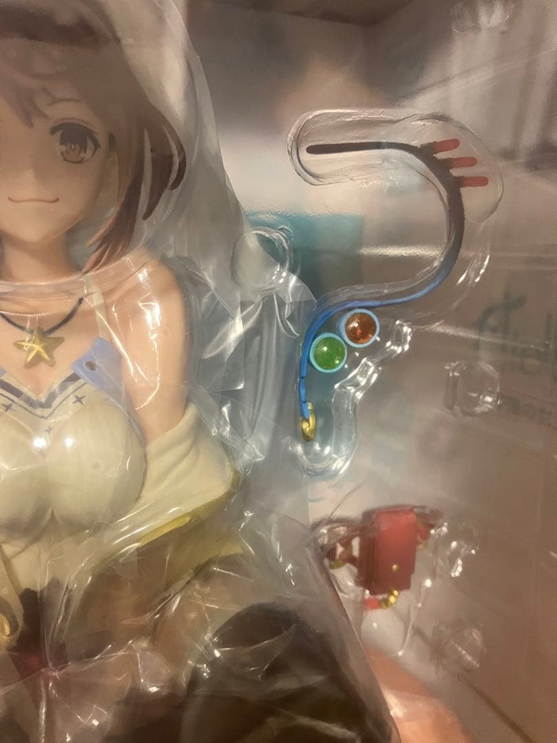 未開封　ライザ　フィギュア　1/6 phat