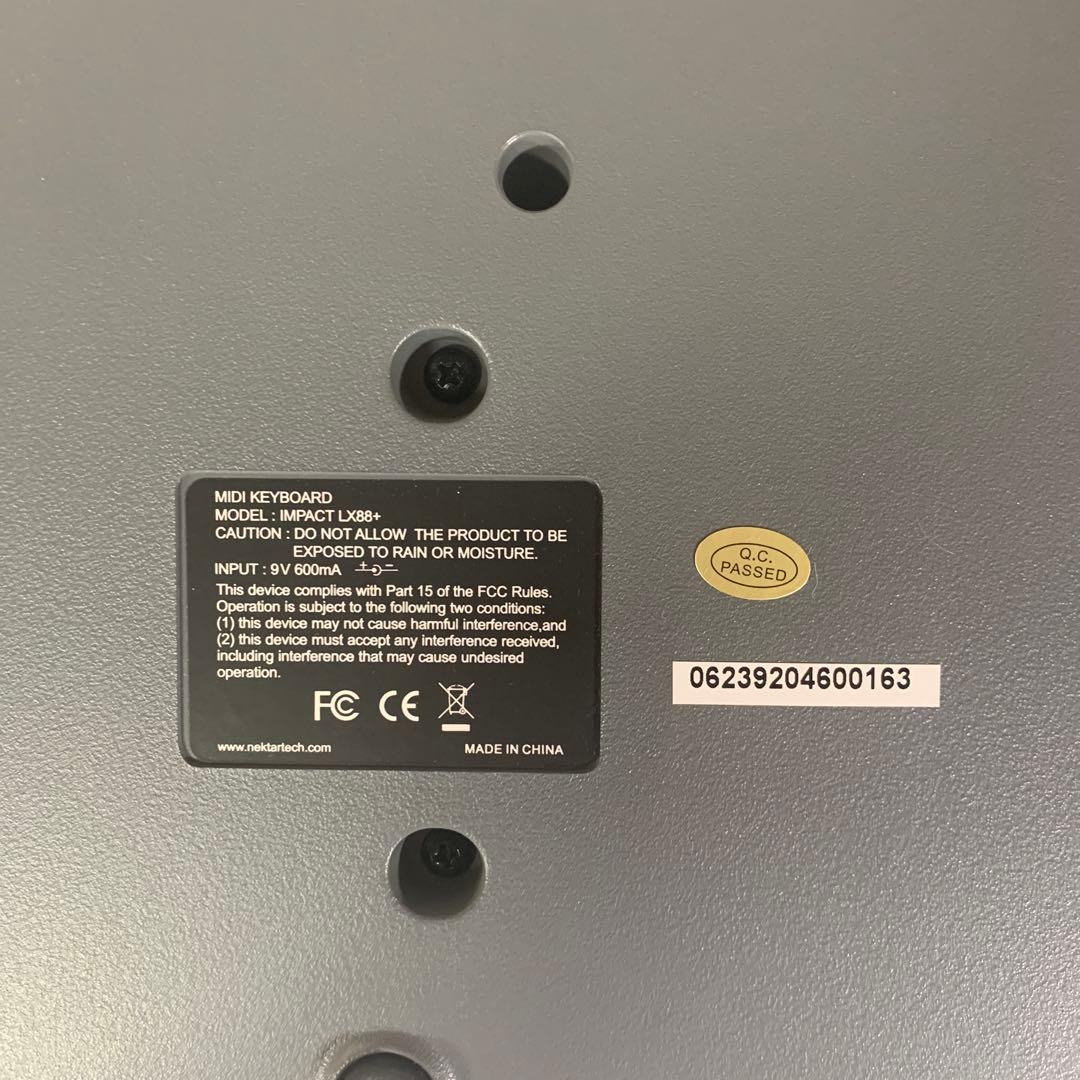 Nektar IMPACT LX88 MIDIキーボード