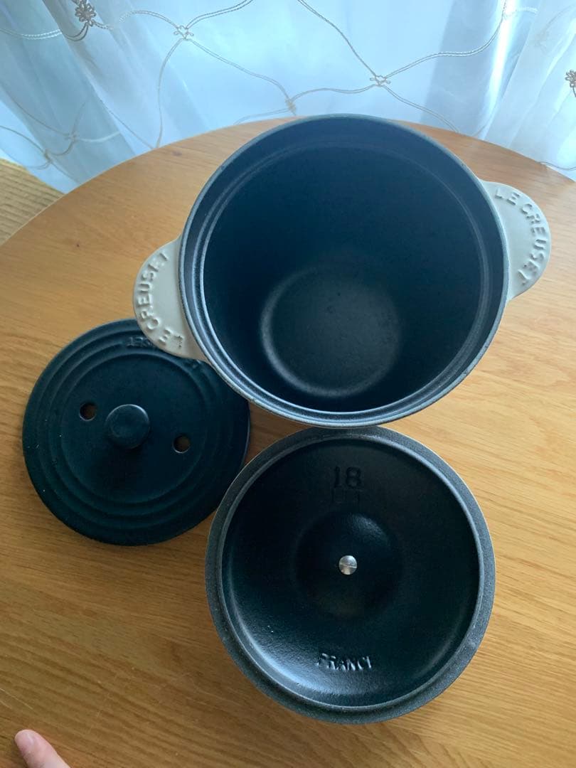 LE CREUSET ル・クルーゼ エブリィ・ココット　ベージュ