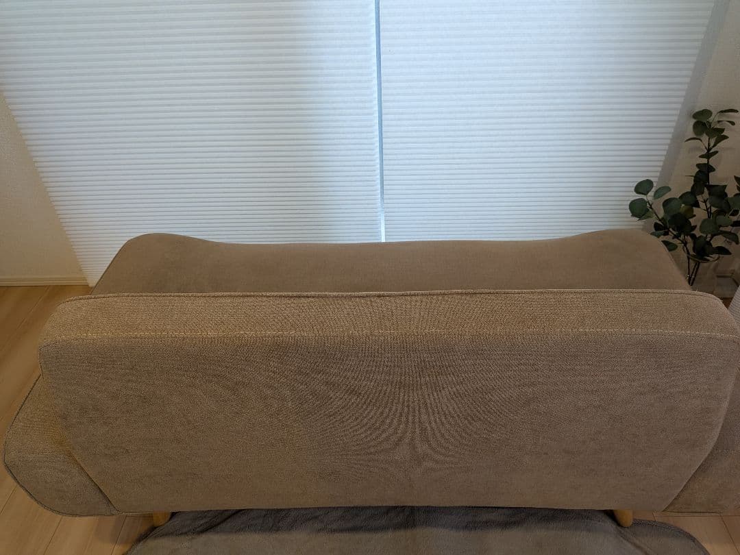 送料込み】モダンデコ コンパクトソファ ラテベージュ 幅136cm 2人掛け