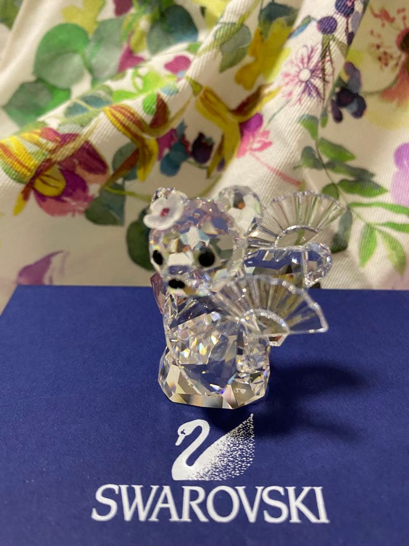 【新品】SWAROVSKI 置物 -クリスベア「Kumiko」