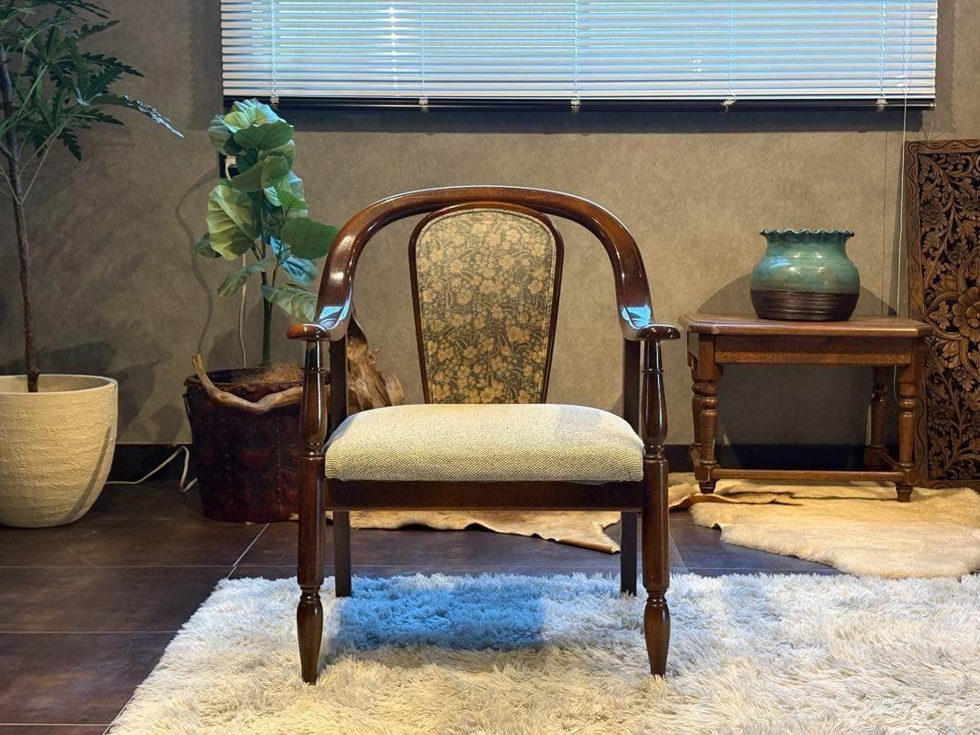 ①　リメイク品　尾州生地　ホワイト座面　カリモク　コロニアル　アームソファ　NI