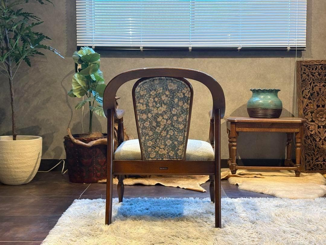 ①　リメイク品　尾州生地　ホワイト座面　カリモク　コロニアル　アームソファ　NI