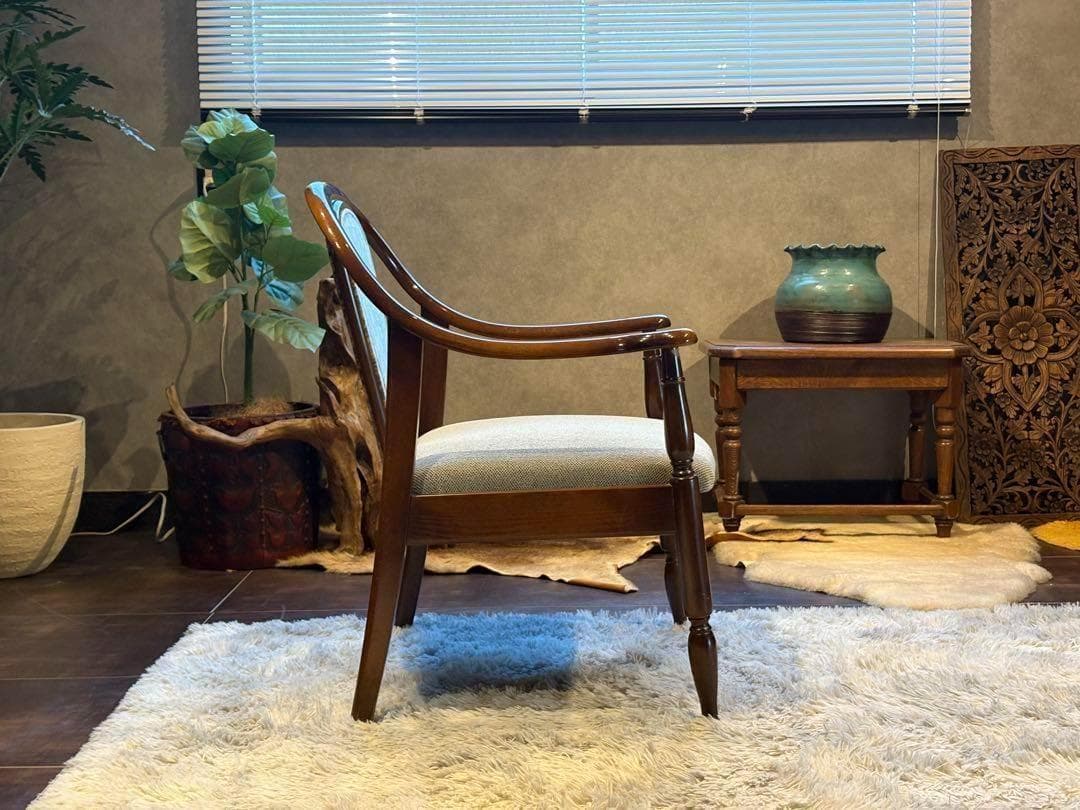 ①　リメイク品　尾州生地　ホワイト座面　カリモク　コロニアル　アームソファ　NI