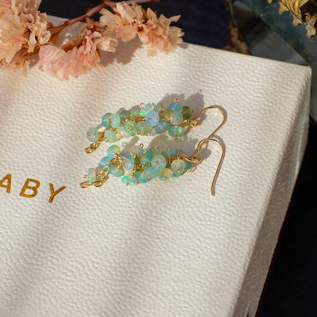 14kgfグリーンカラーオパールロンデルショートピアス/イヤリング