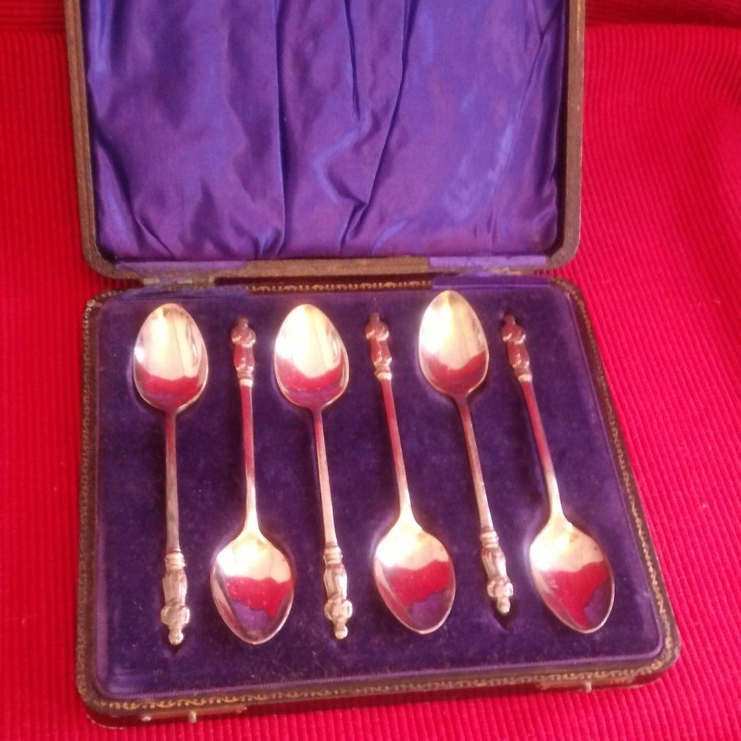 ヴィンテージ英国アンティークのシルバープレートスプーン６本僧侶EPNS刻印有り