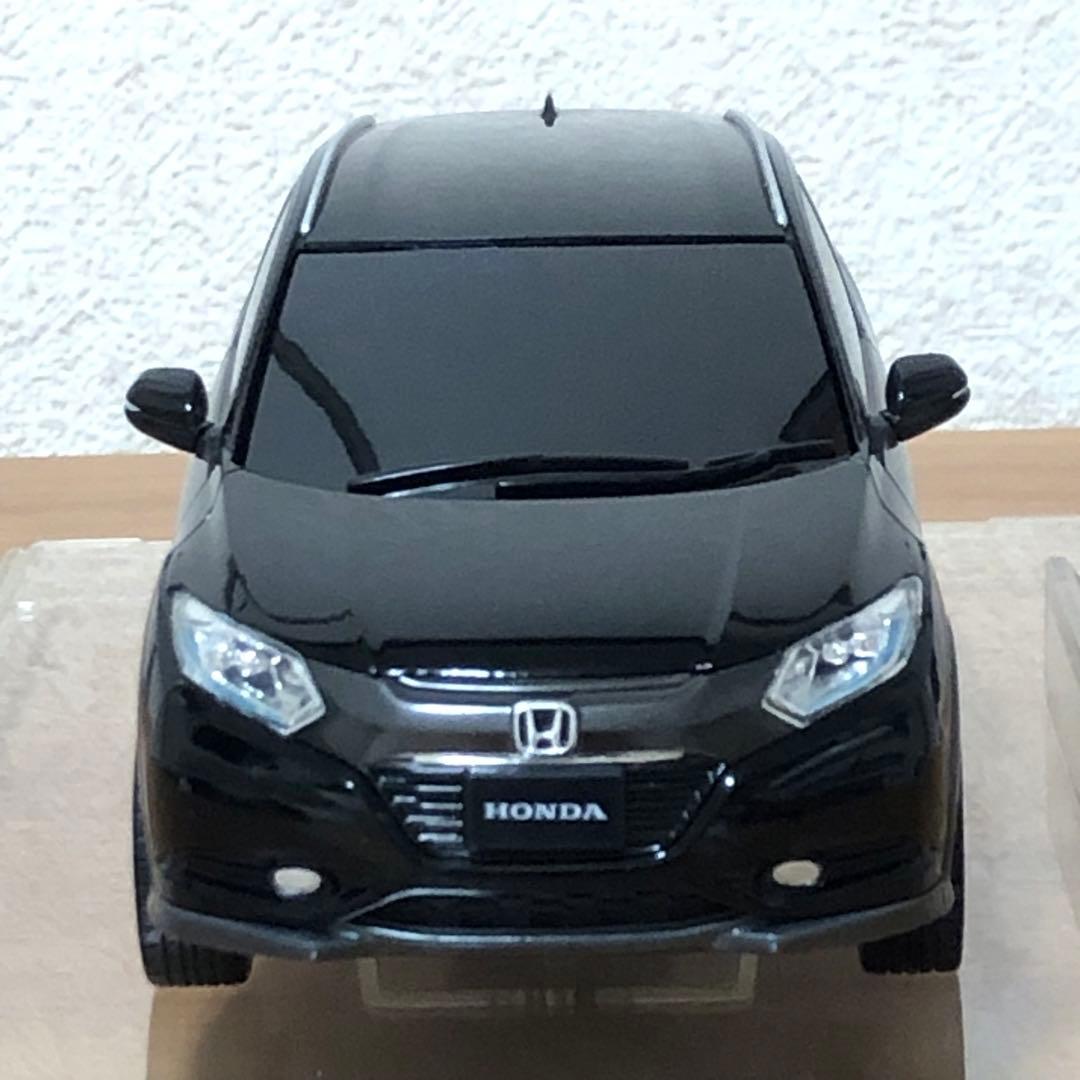 ホンダ ヴェゼル ハイブリッド カラーサンプル クリスタルブラック