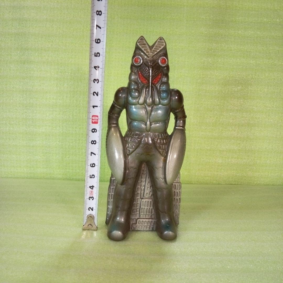 バルタン星人　貯金箱　NICHION　円谷プロ　インテリア　フィギュア　置物