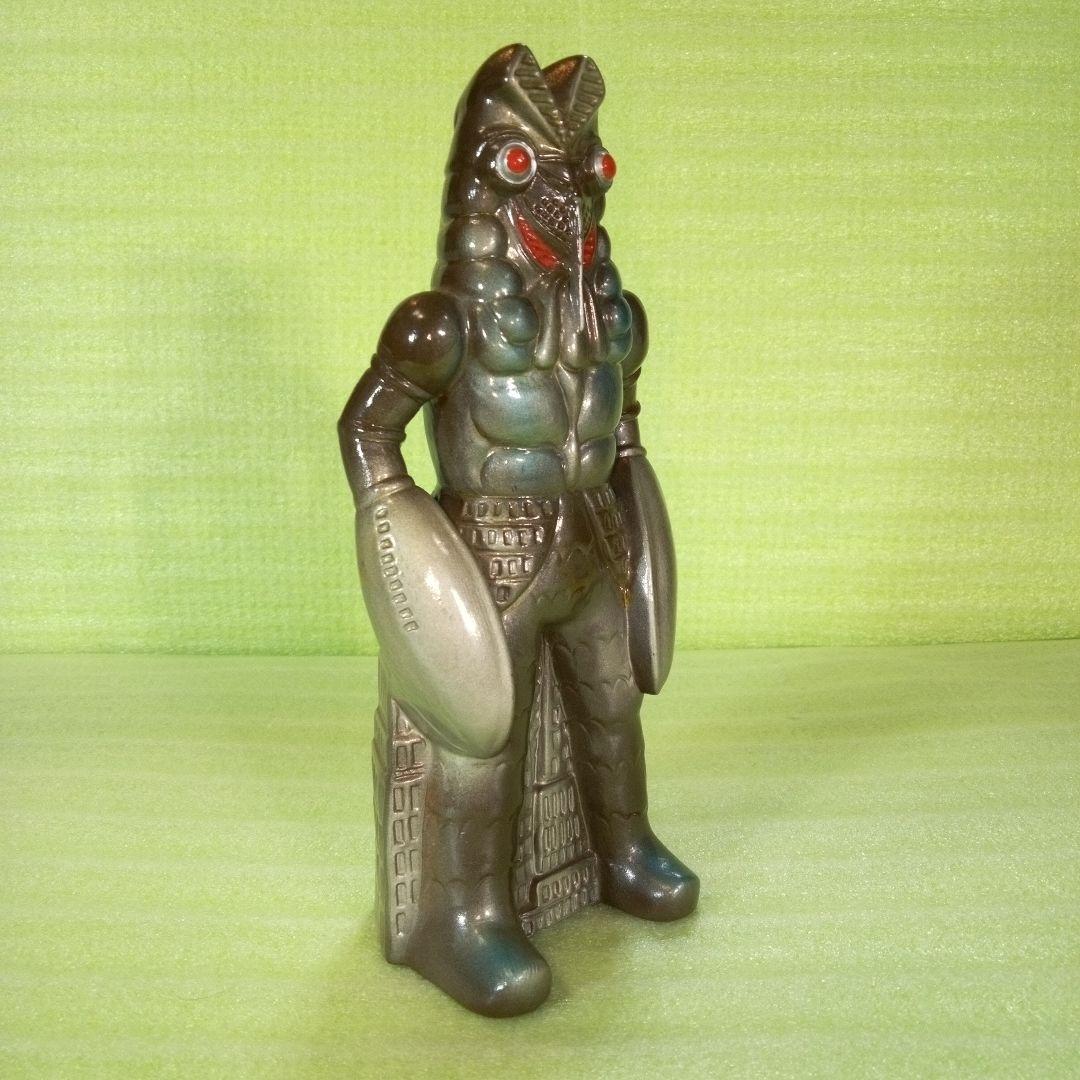 バルタン星人　貯金箱　NICHION　円谷プロ　インテリア　フィギュア　置物