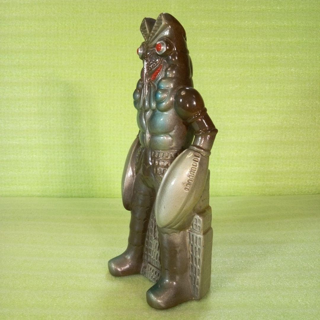 バルタン星人　貯金箱　NICHION　円谷プロ　インテリア　フィギュア　置物