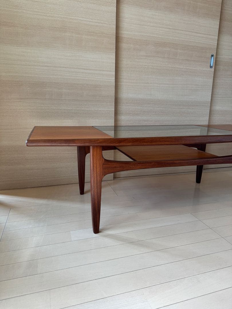 G-PLAN フレスコRECTANGULAR GLASS TABLE