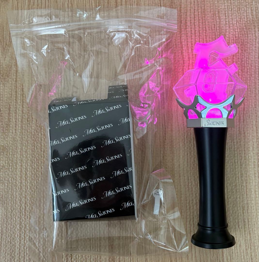 SixTONES MILESixTONES 2026 ペンライト、パーカーセット - メルカリ