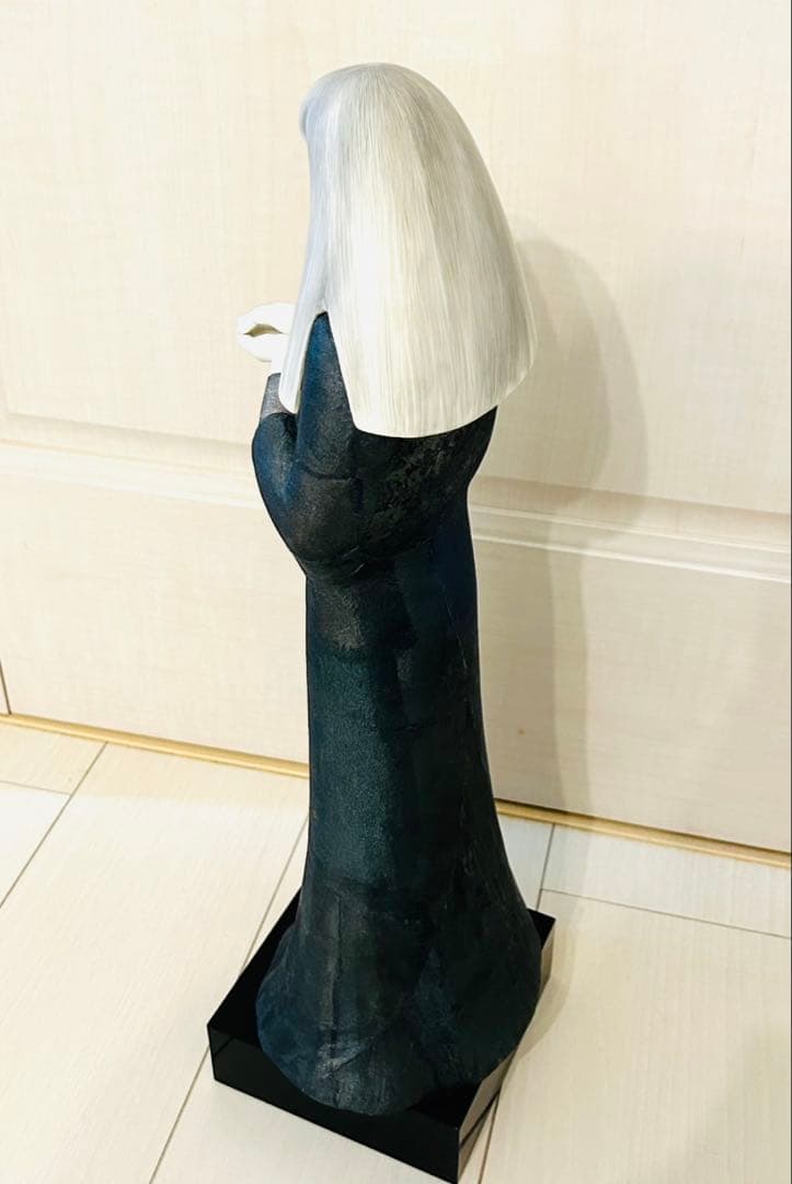 岩瀬なほみ　木彫布貼人形　蛍