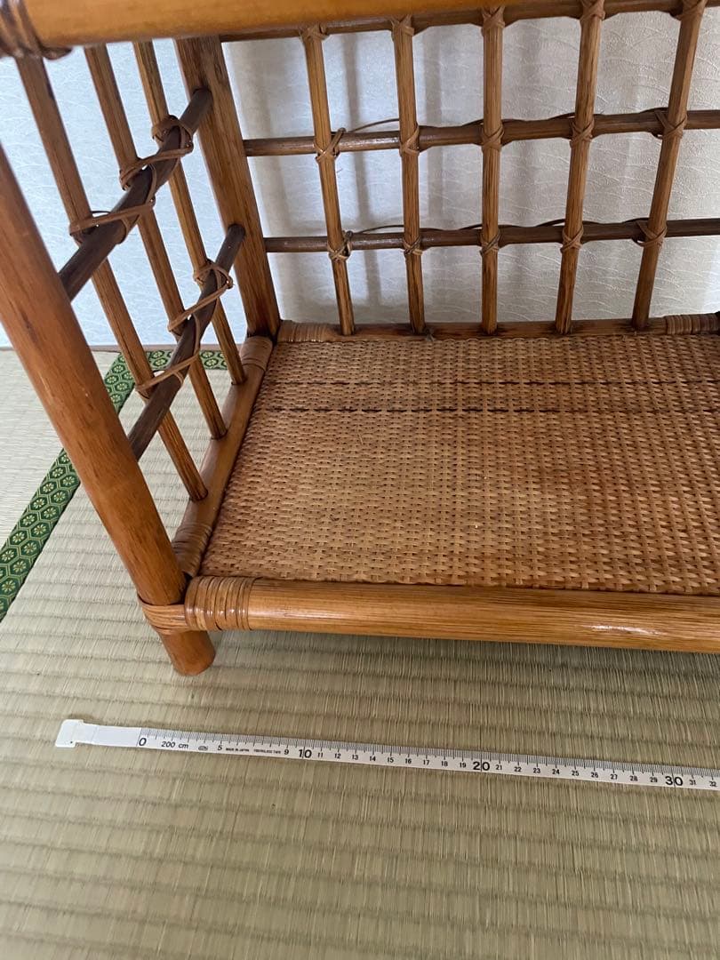 美品　ラタン製アーチ型3段ウッドラック　本棚　飾り棚　3段　ディスプレイラック