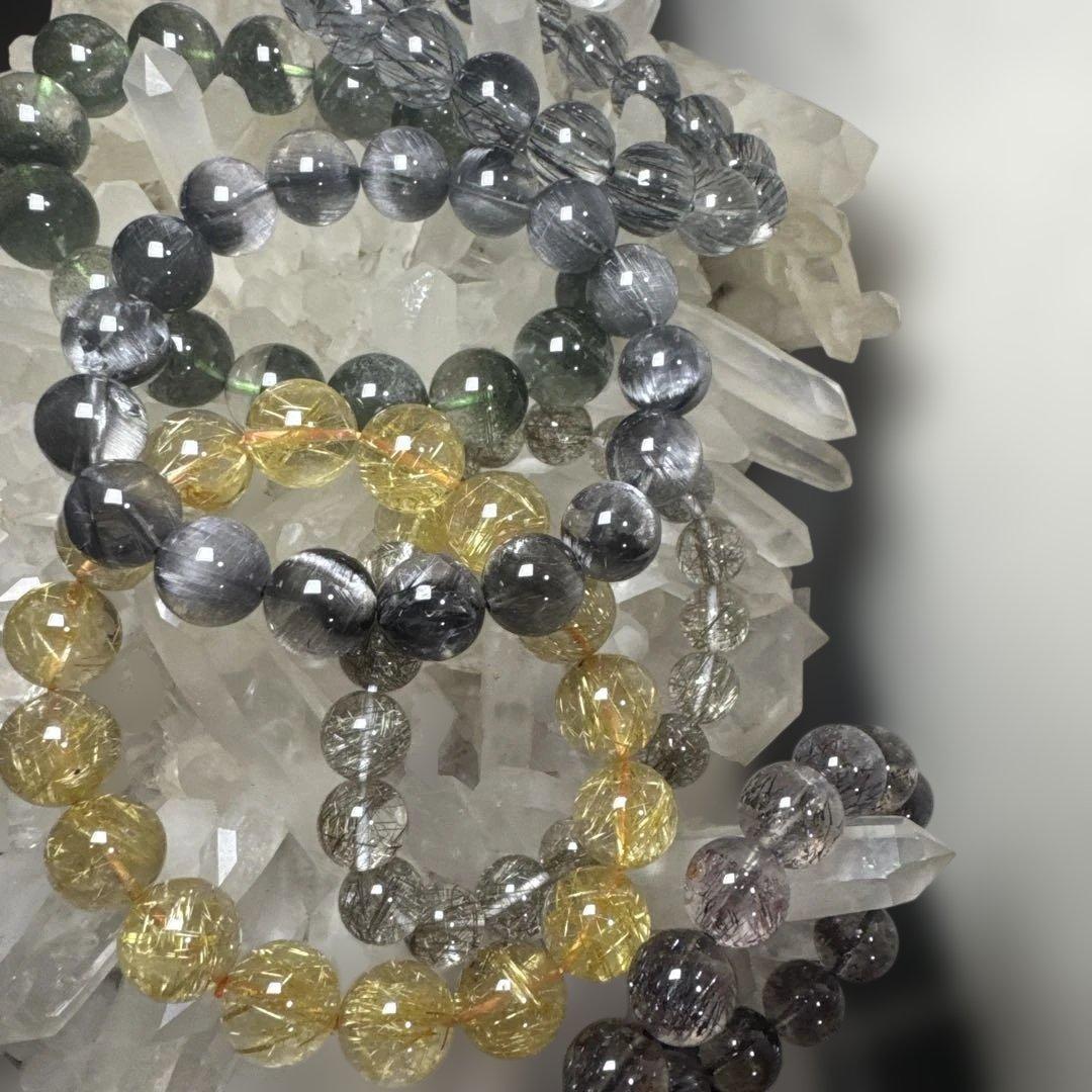 迫力3kg超 ブラジル産 水晶クラスター 台座付 原石