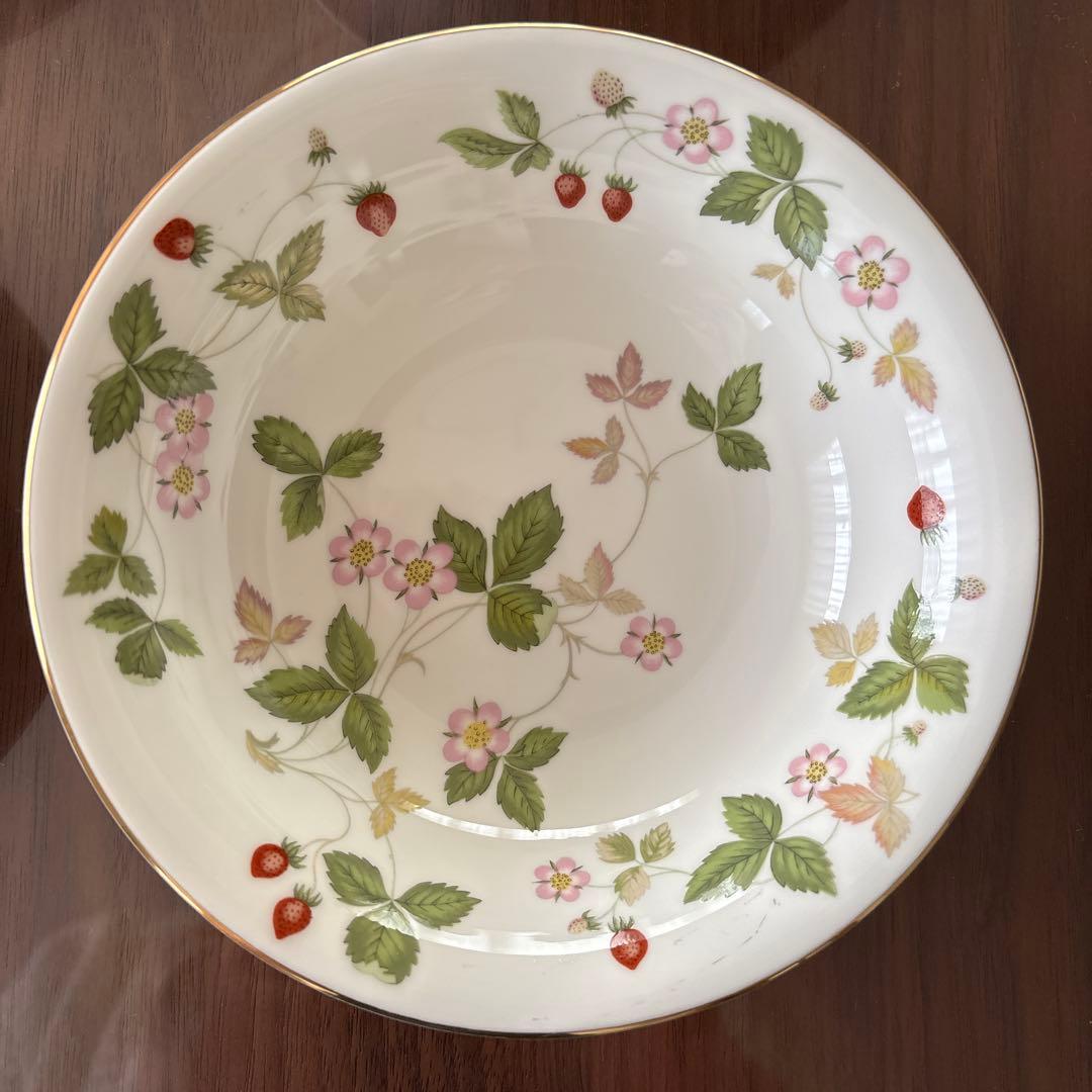 ウェッジウッド☆ワイルドストロベリーサラダソーサー5個セット