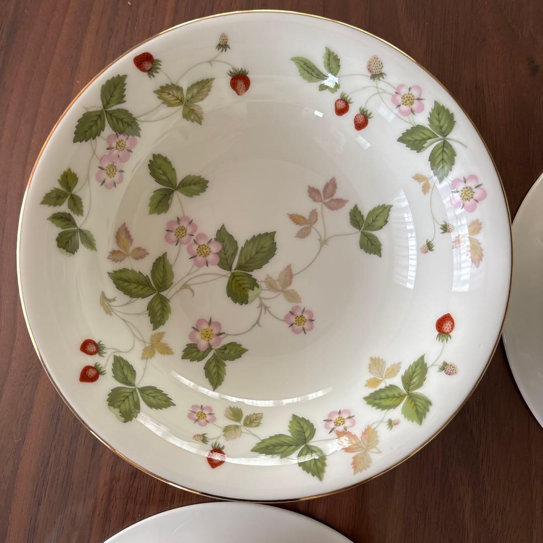 ウェッジウッド☆ワイルドストロベリーサラダソーサー5個セット