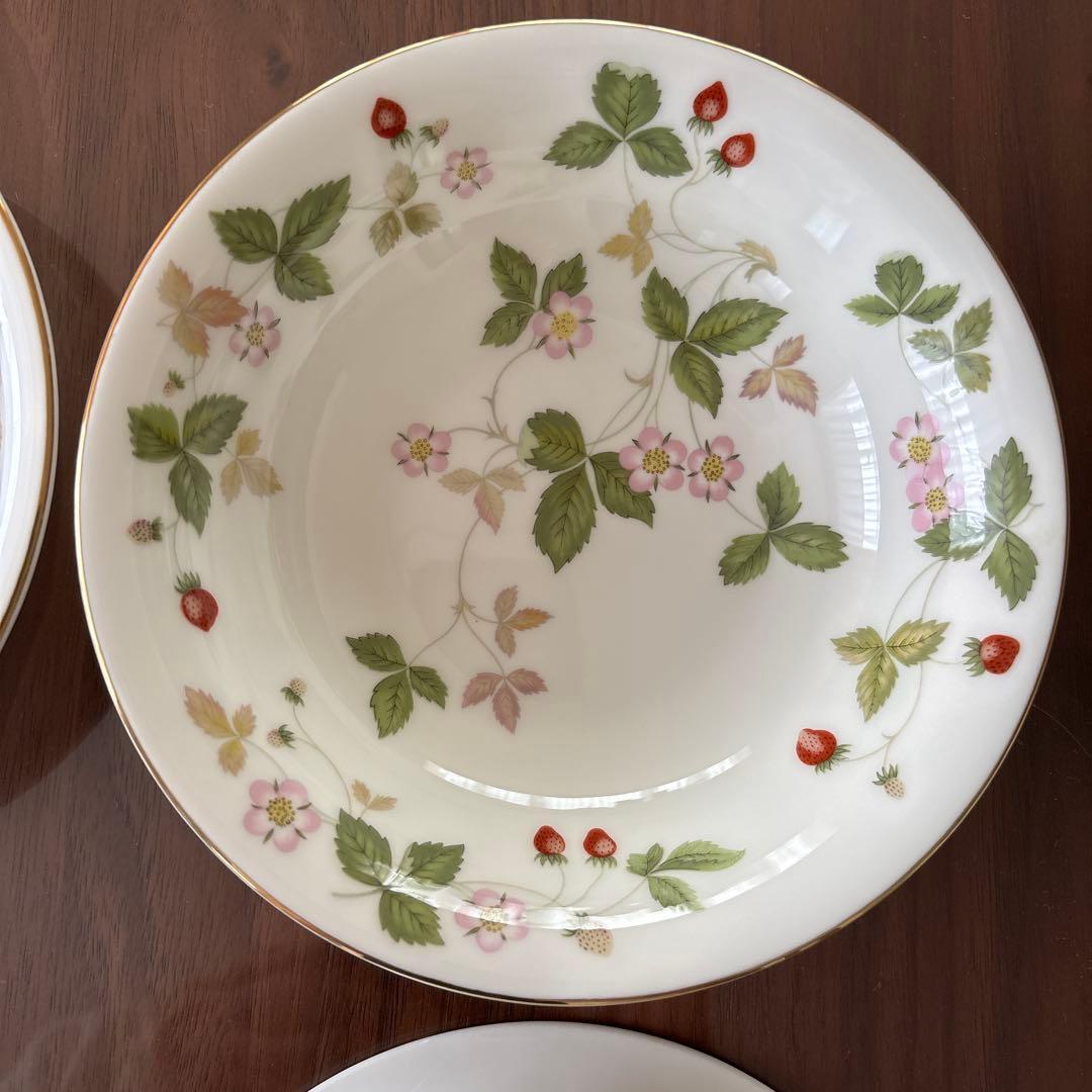 ウェッジウッド☆ワイルドストロベリーサラダソーサー5個セット