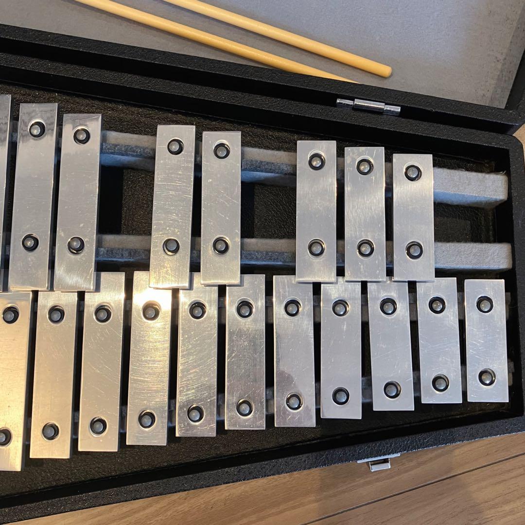 美品】グロッケン 鉄琴 32鍵 ケース付 SAITO 一体型 - メルカリ