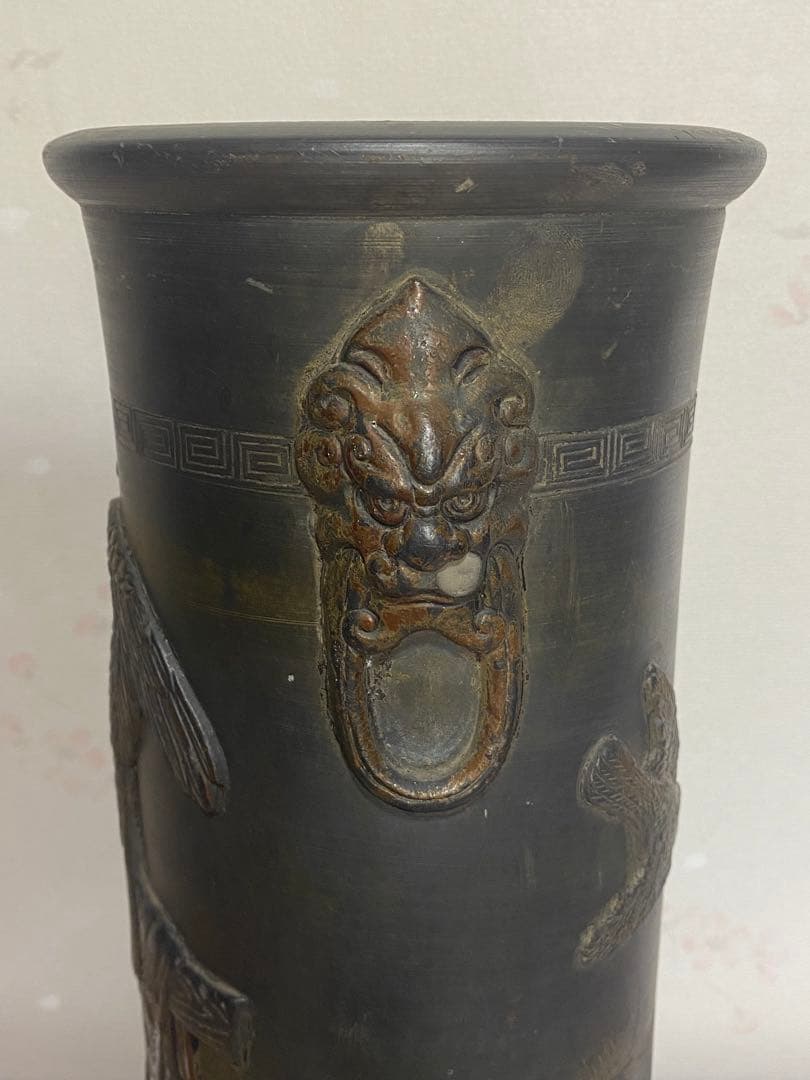 ⭐️明治時代 貼花 鬼面 鷹 翔雀文様 筒形壺 瓶 一点物