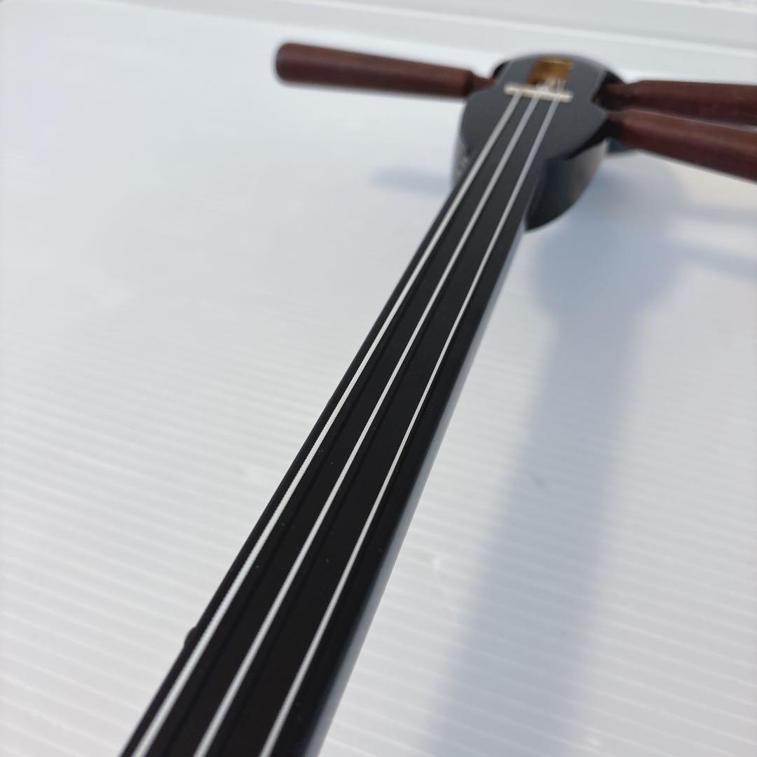 【美品】初心者セット 沖縄三線 三味線 人工革 蛇 ヘビ 入門 民族楽器 弦楽器