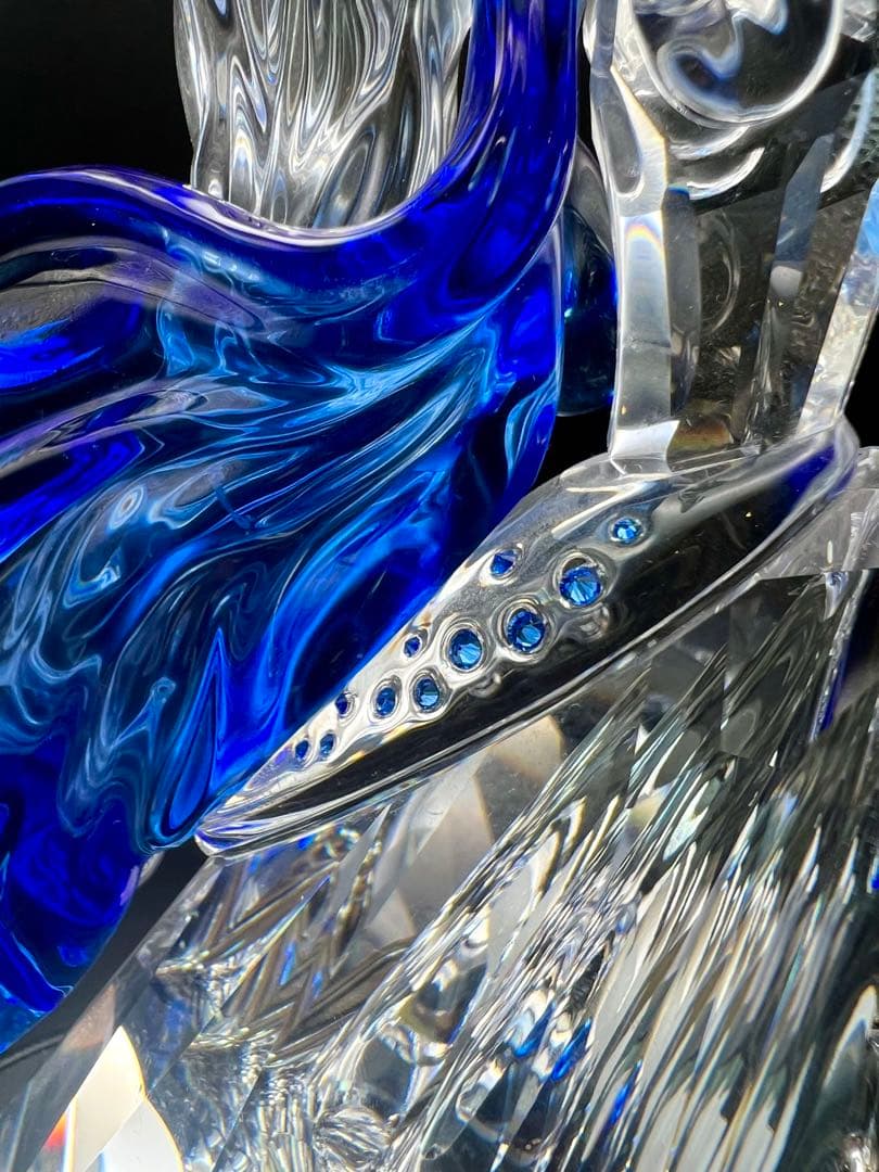 クリスタルフィギュア 青い髪