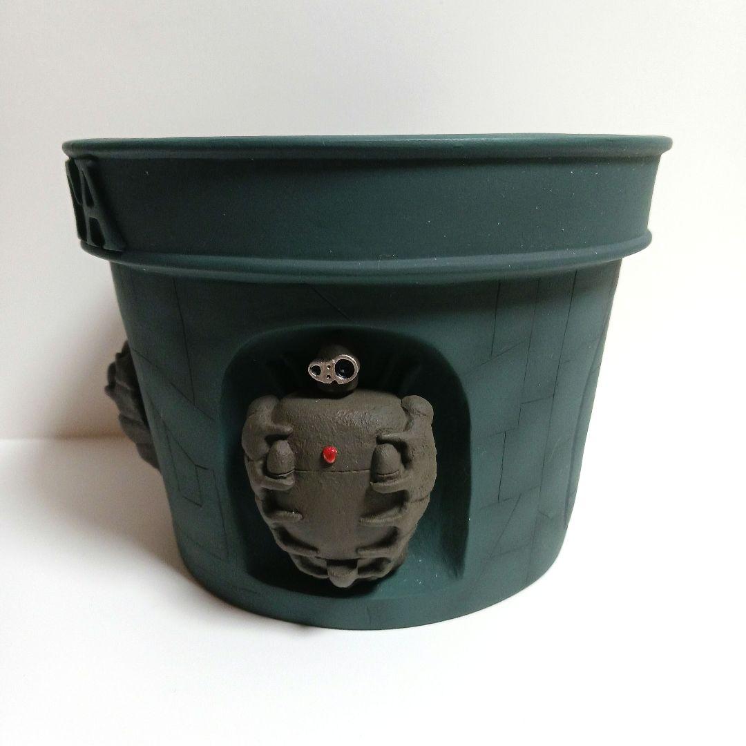 【新品、未使用】ジブリがいっぱい ガーデニングプランター《ラピュタ・ロボット兵》