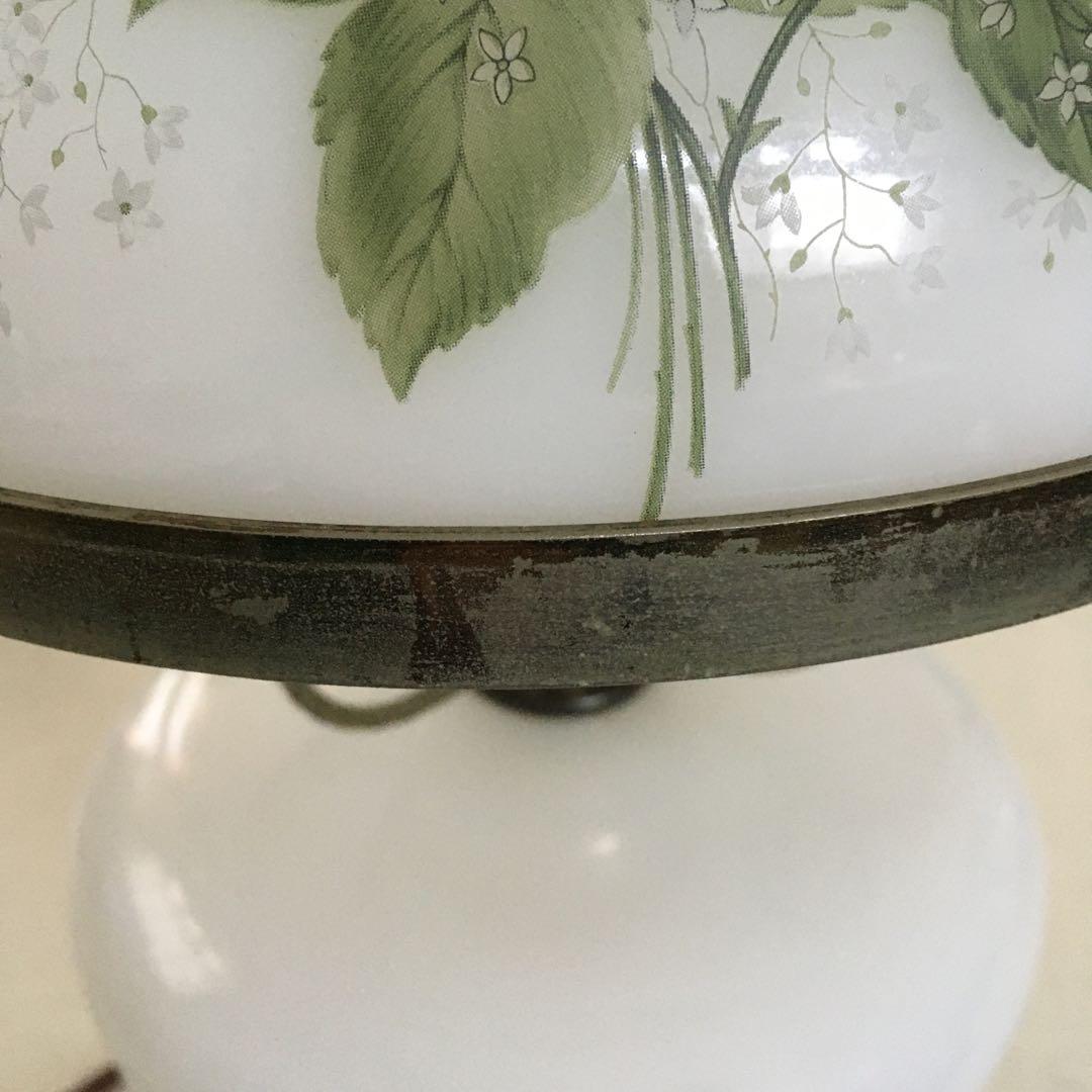 ミルクガラス　ランプ　11