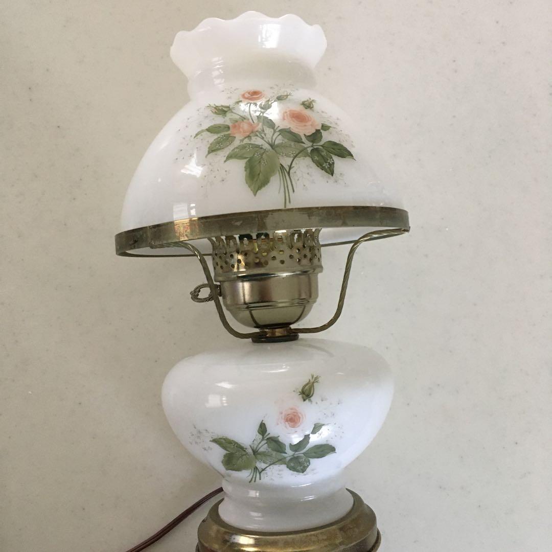 ミルクガラス　ランプ　11